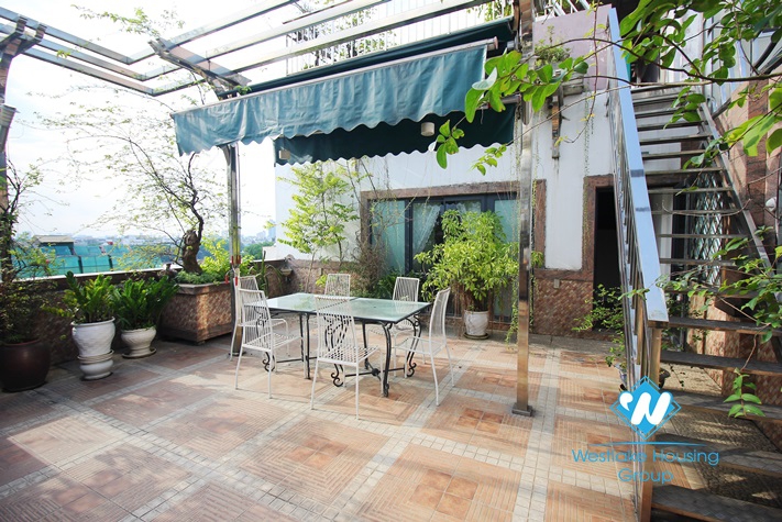Rooftop with big terrace Studio for rent in centre of Hoan Kiem